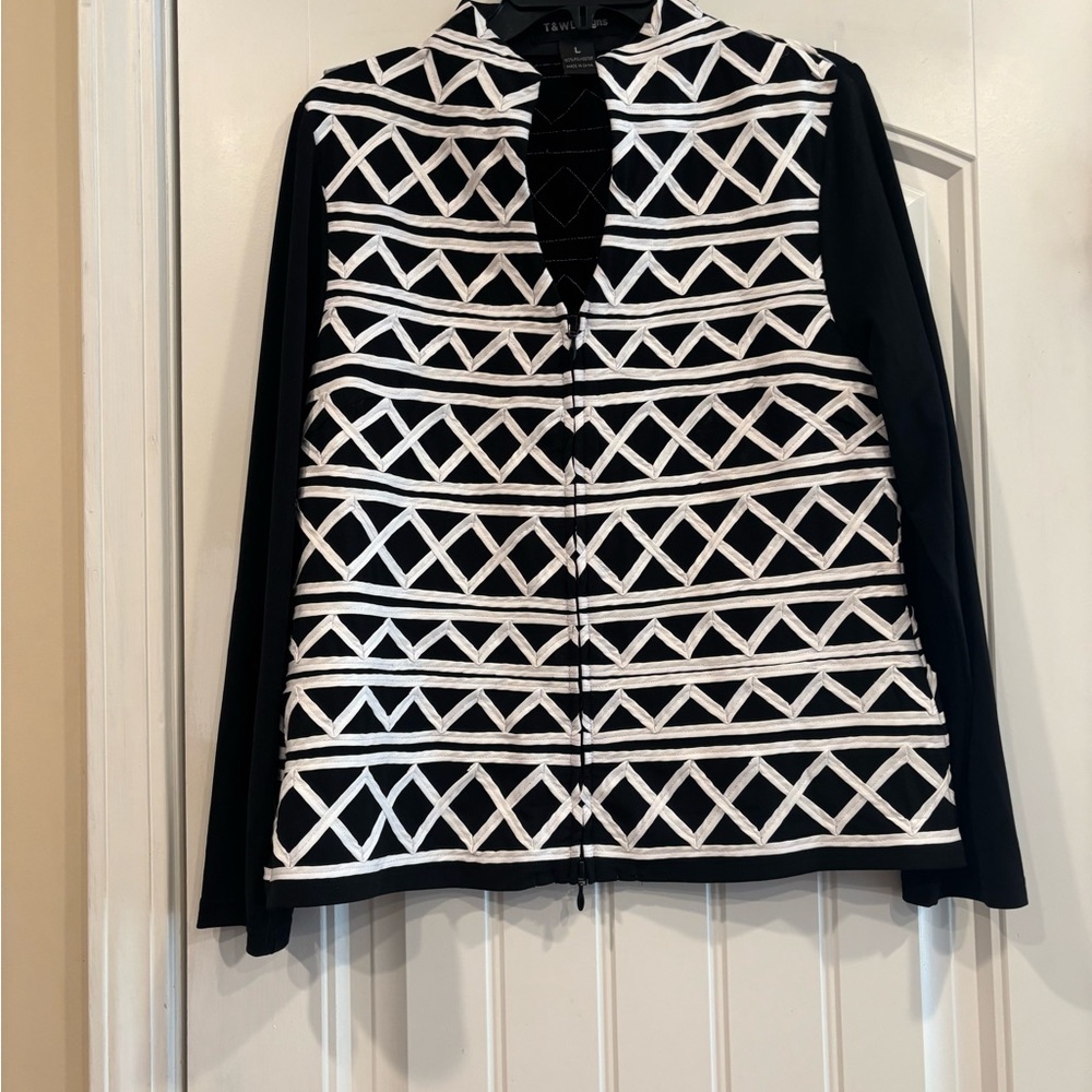 T & W Design Black and White Geometric Patterned Jacket